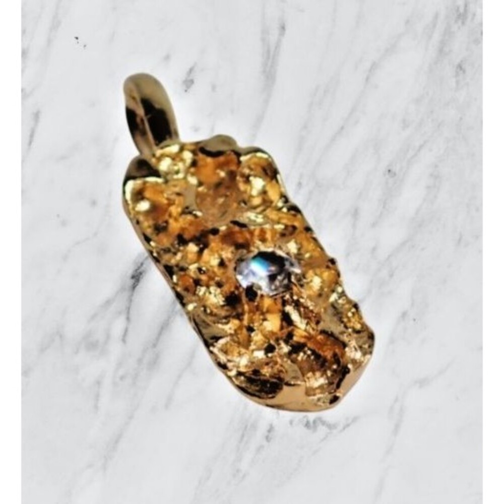 Gold Nugget Gold Plated Simulated Diamond Pendant 1.97 grams 1" length